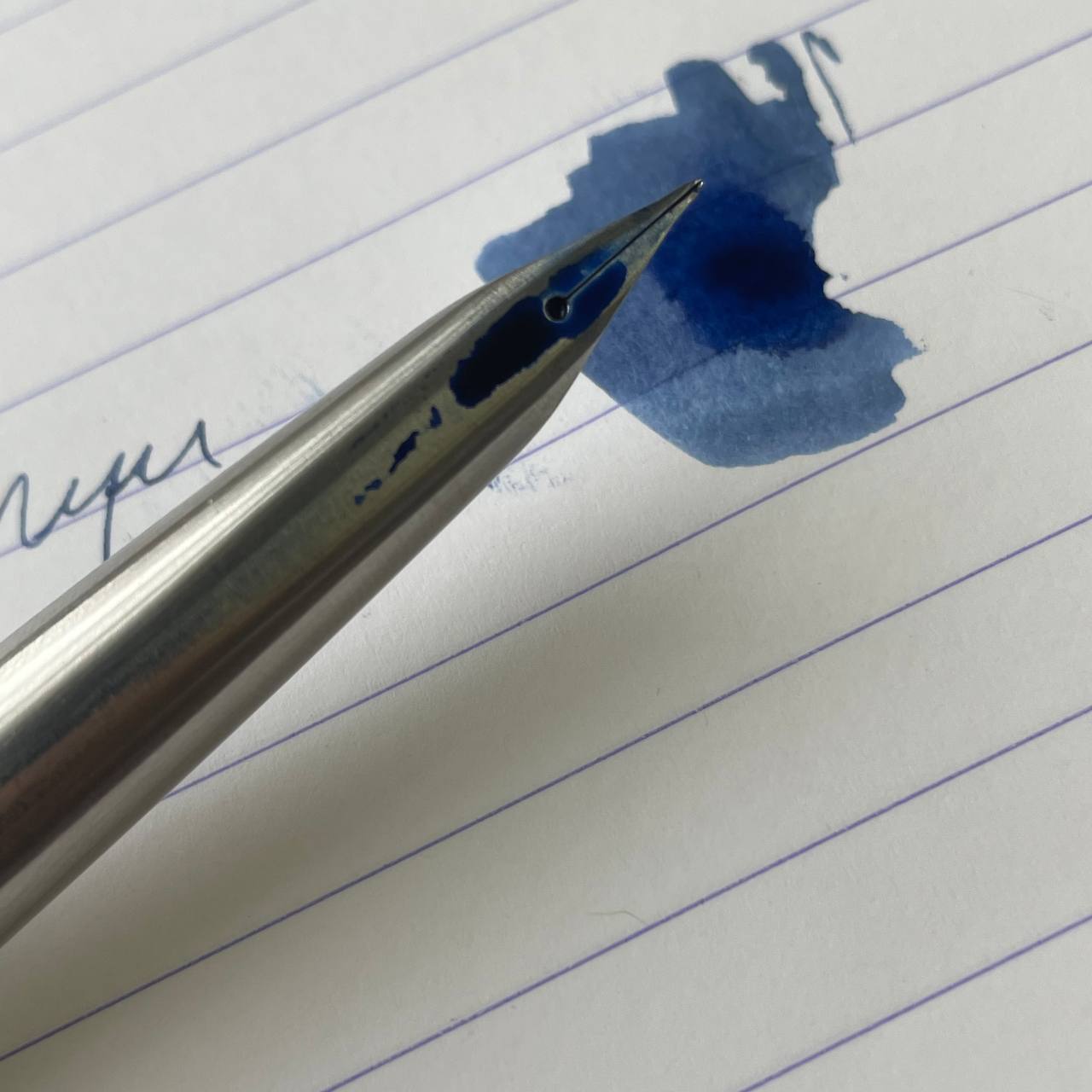 Jinhao 1200 inked with Diamine Red Dragon, Wingsung 699 inked with KWZ Newkey Brown because Newcastle won the EFL Pilot Myu inked with Iroshizuku Shin-kai 